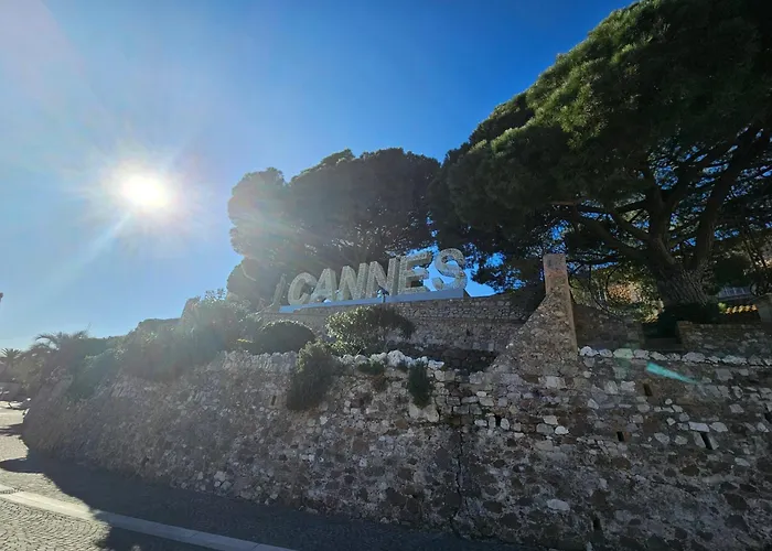 The Yachting - Host Provence