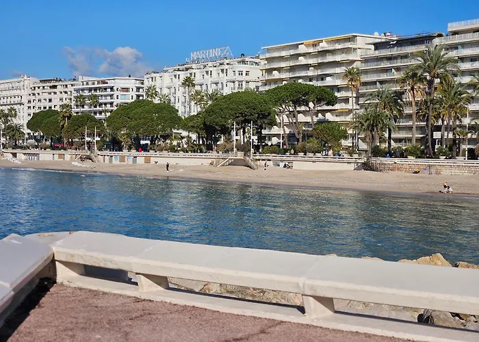 The Yachting - Host Provence *